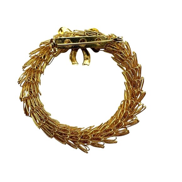 Vintage Gold Tone Wreath Brooch Bow Red Green Rhinestones Christmas Jewelry - Picture 6 of 12
